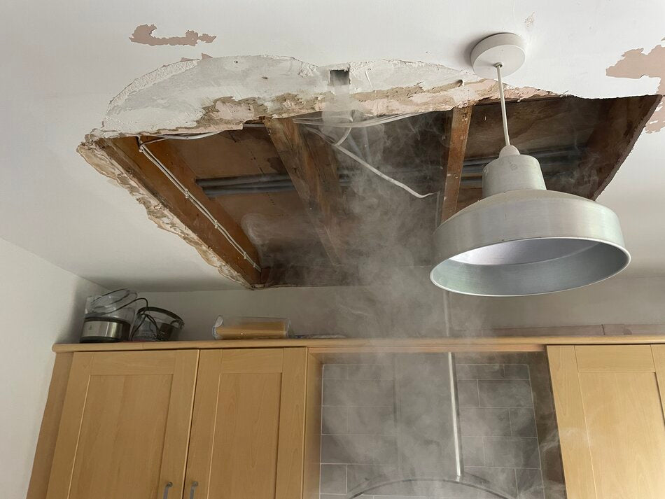 Mould fogging above ceiling